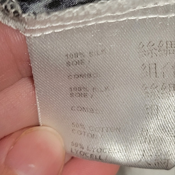 Judith & Charles silk front, Cotton back blouse size 8 Made in Canada grey&white - Picture 4 of 4